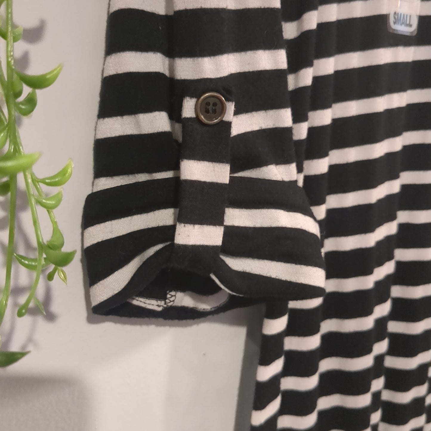Extra long flowy 3/4 tee, Black stripes