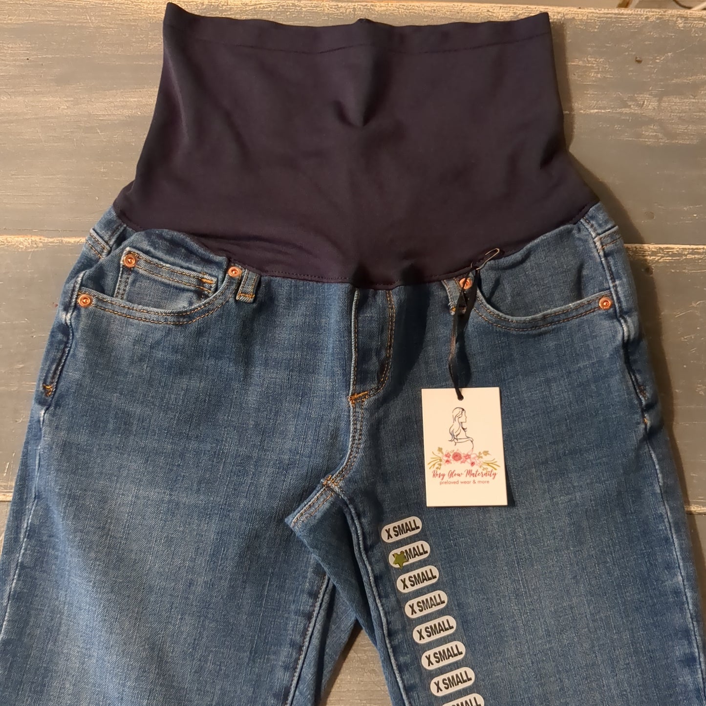 Full panel raw hem 24" skinny jeans, Medium wash