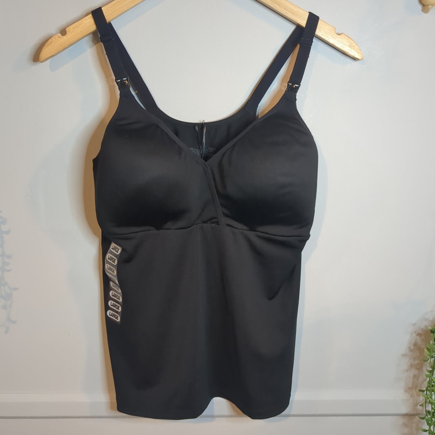 Semi-formed clasp strap stretch cami, Black -NF