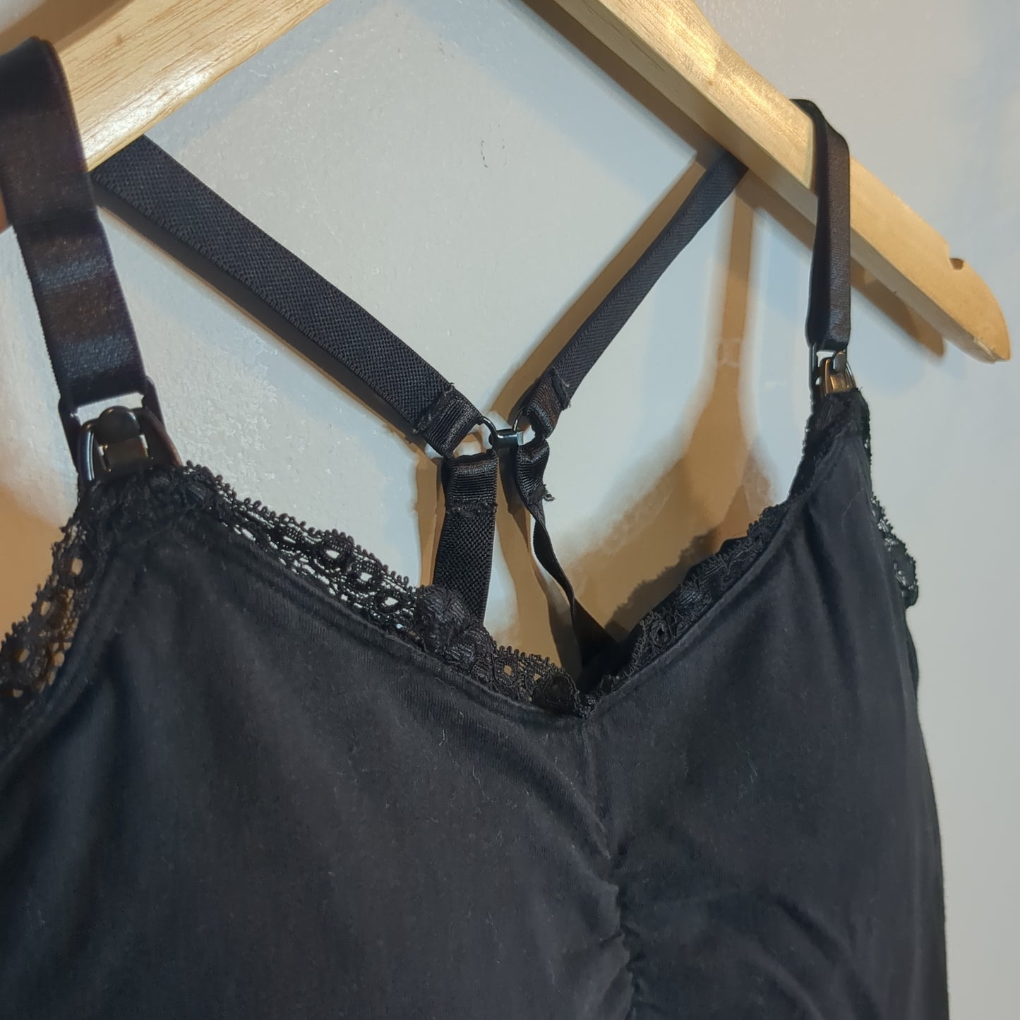 Lace trim lightly lined strap clasp cami, Multi -NF