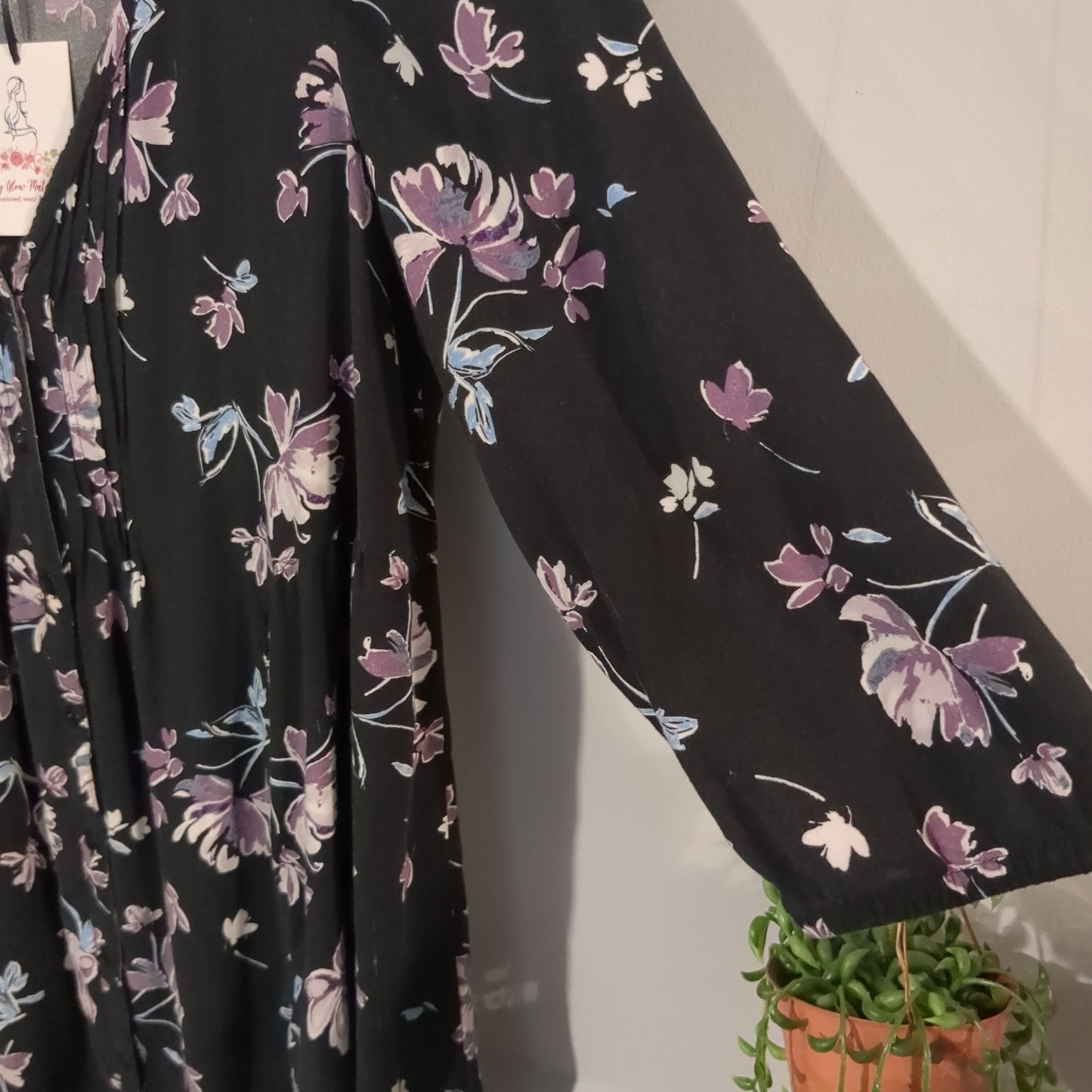 Front pleated floral 3/4 blouse, Black -NF