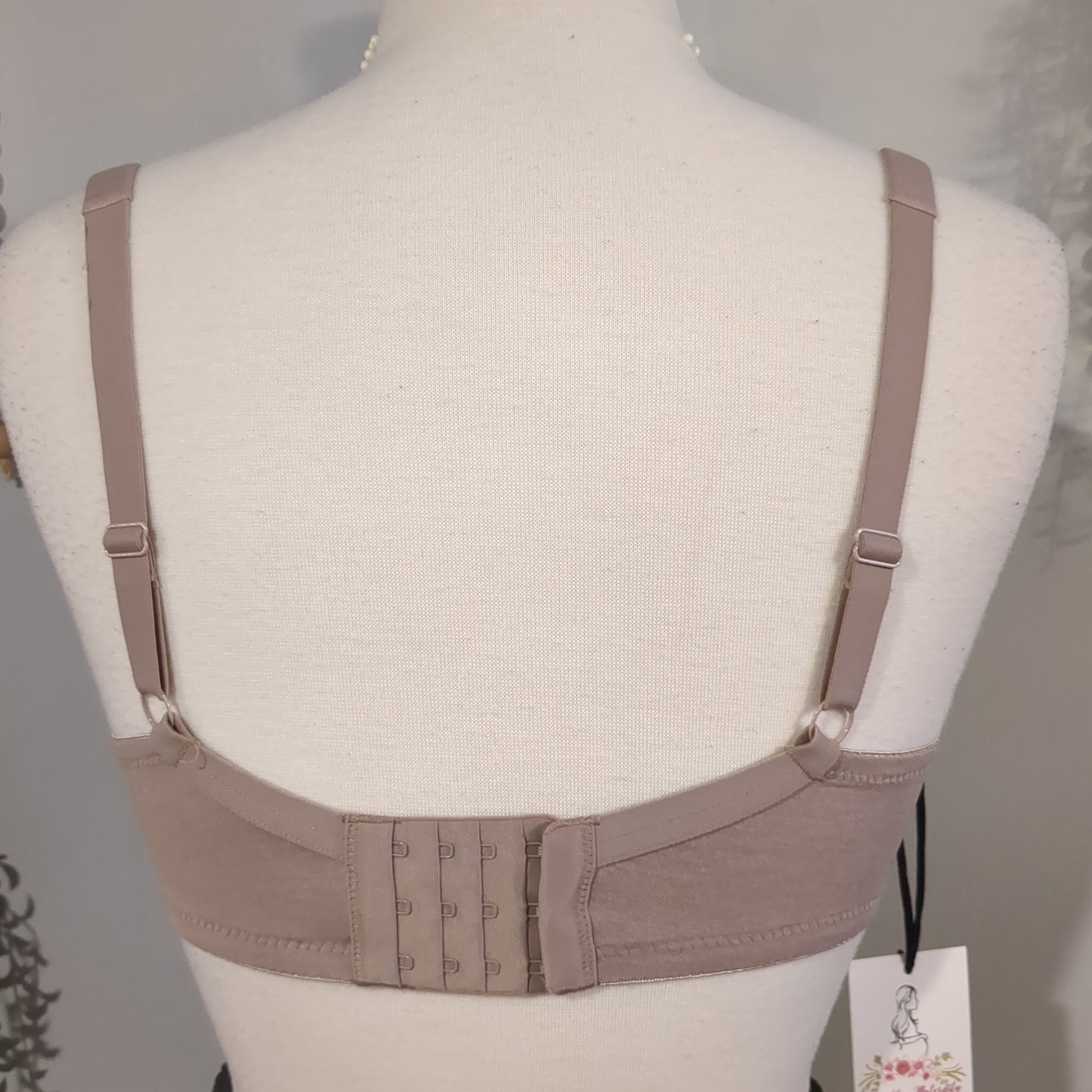 Clasp strap nursing underwire bra, Sand