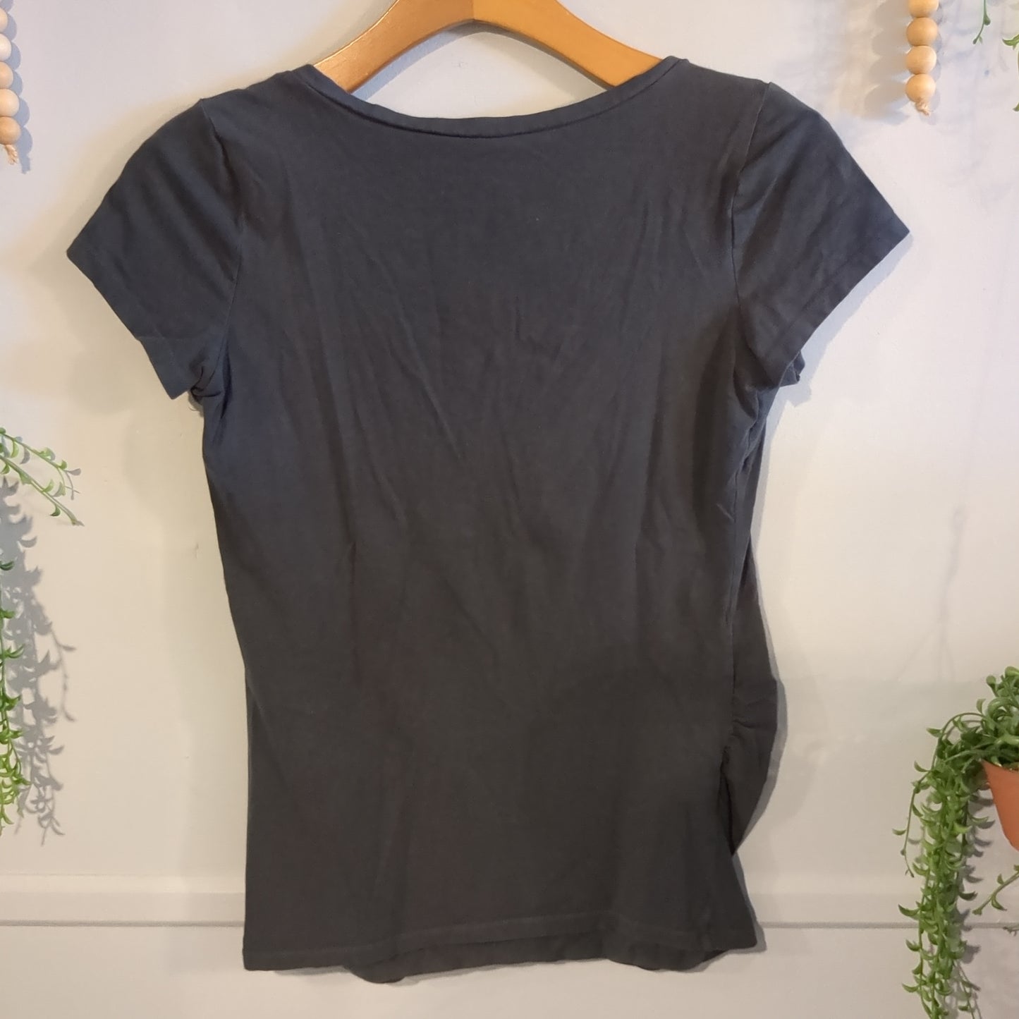 Essential fitted v-neck SS tee, Multi