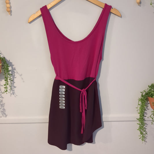 Color block belted tank blouse, Wine