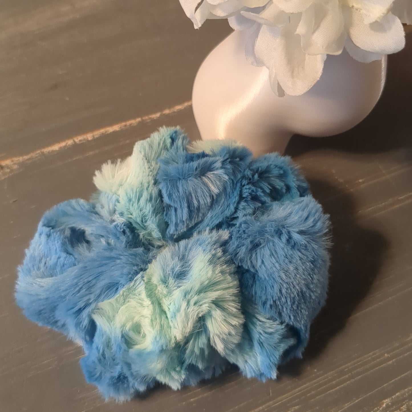 Faux fur oversized scrunchies, Asst'd