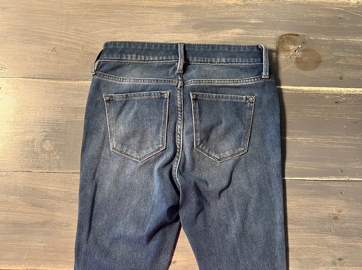 Under-belly panel 27" super skinnies, Medium wash