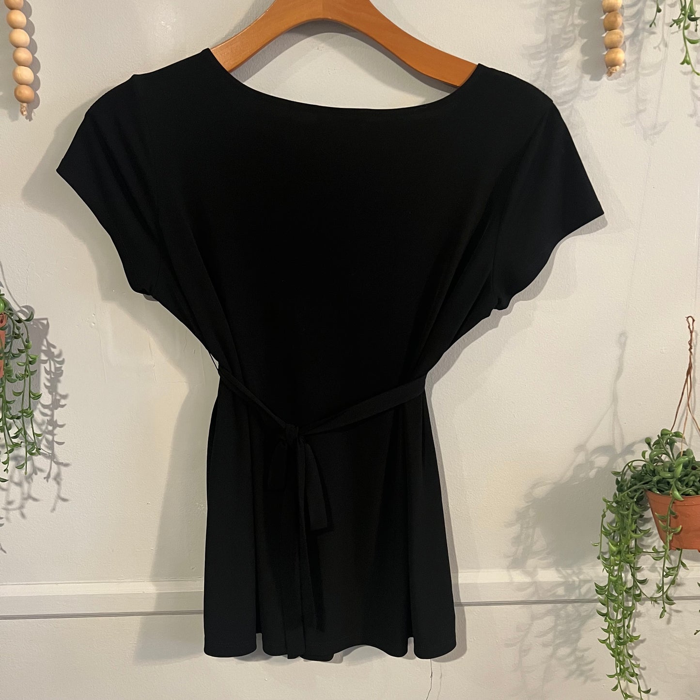 Cap sleeve cinched waist SS blouse, Black