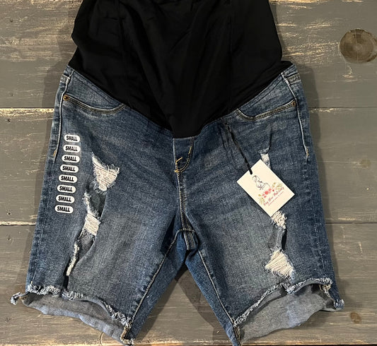 Convertible panel 8" distressed raw hem denim shorts, Medium wash