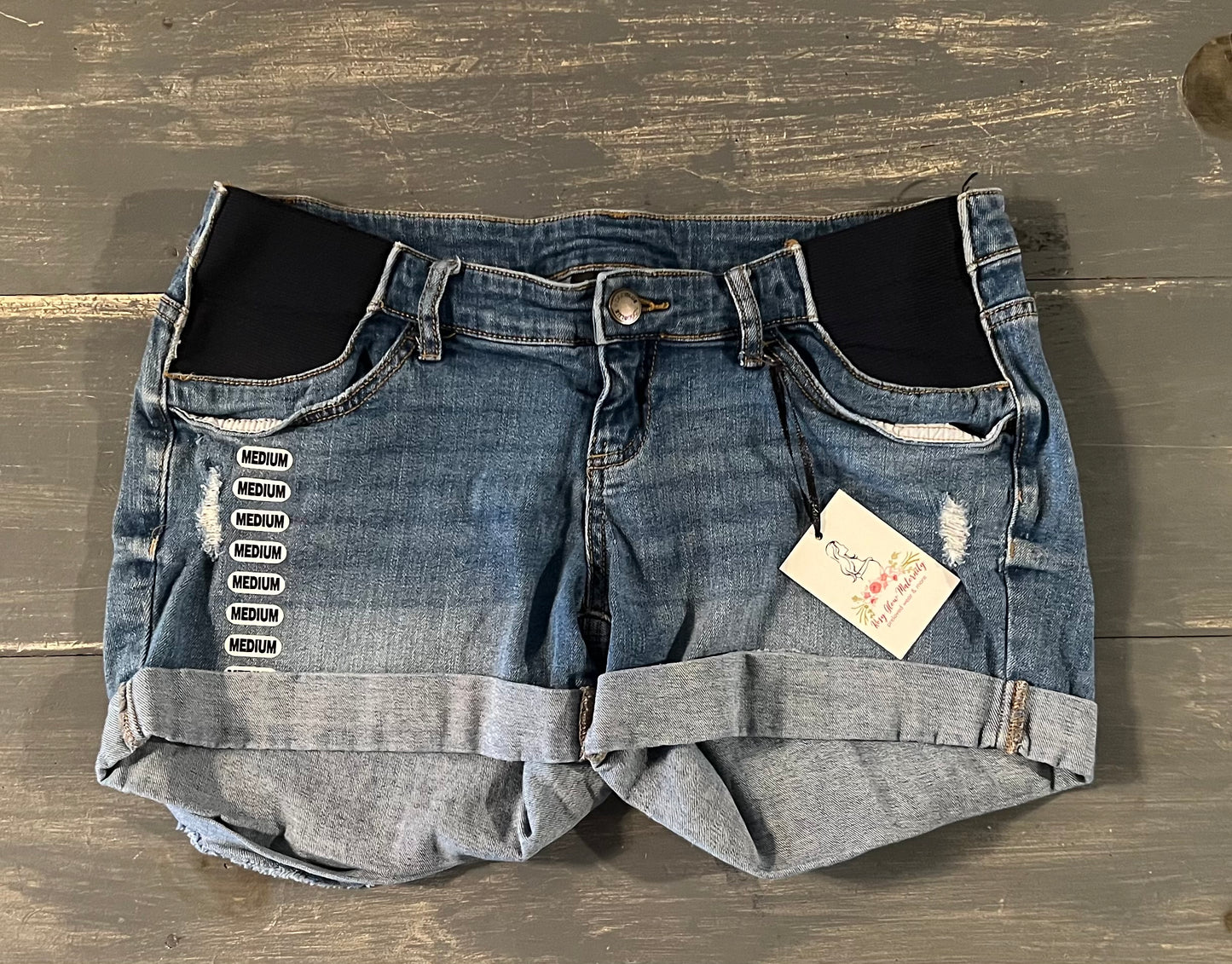Side panels 3.5" cuffed denim shorts, Dark wash