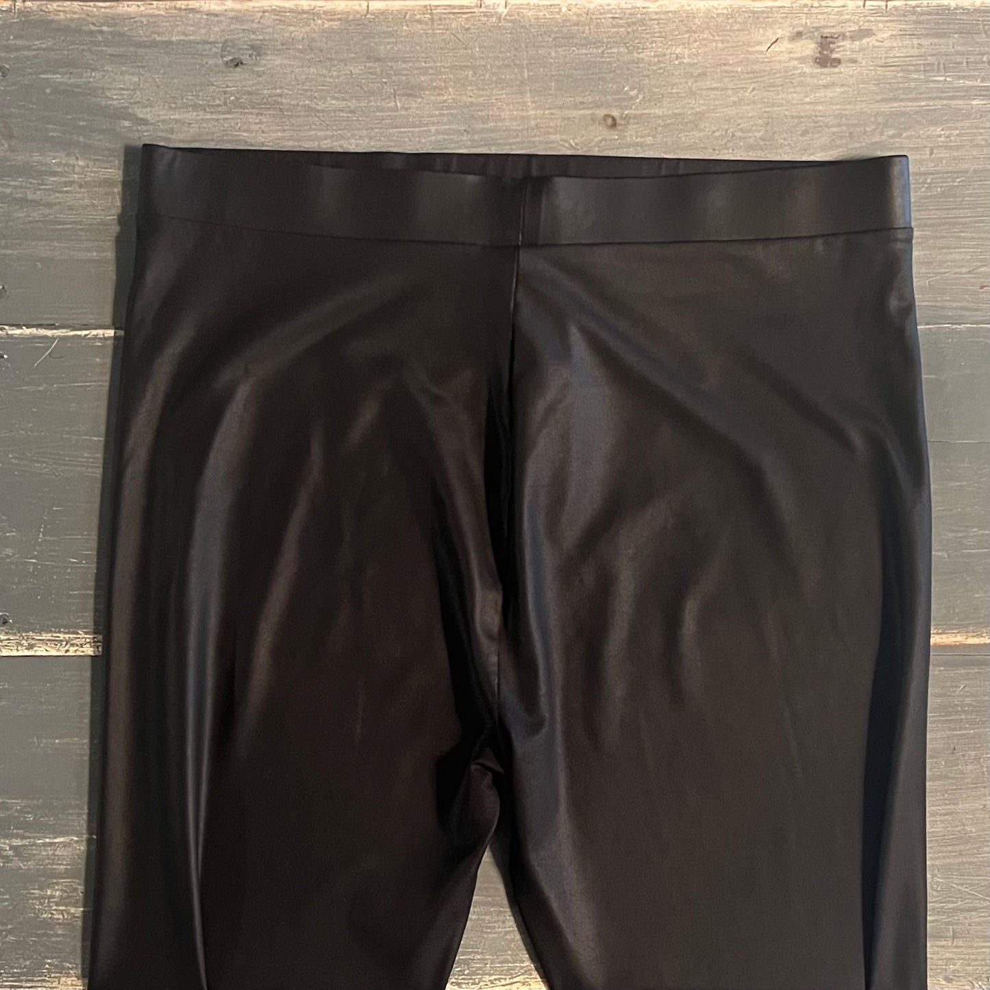 Faux leather under-belly panel 25" leggings, Black