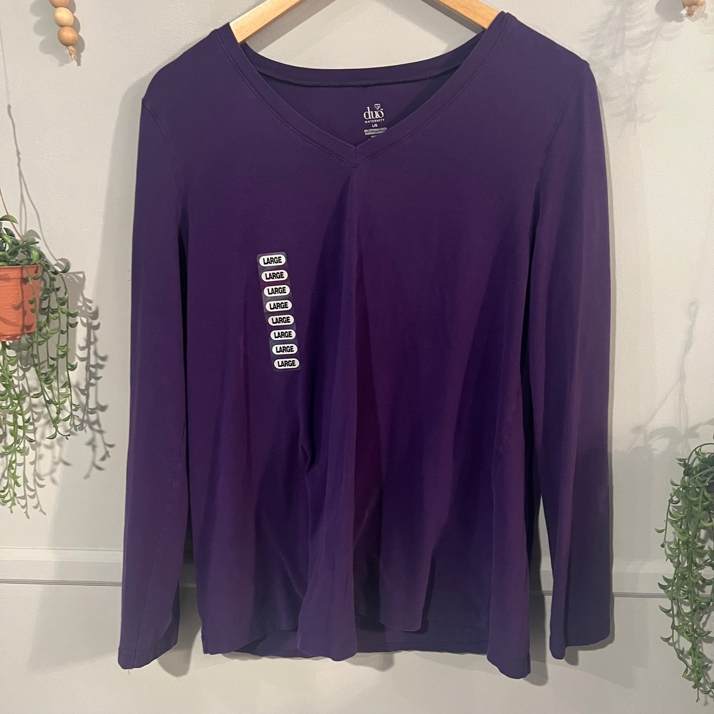 Essential V-neck LS tee, Purple