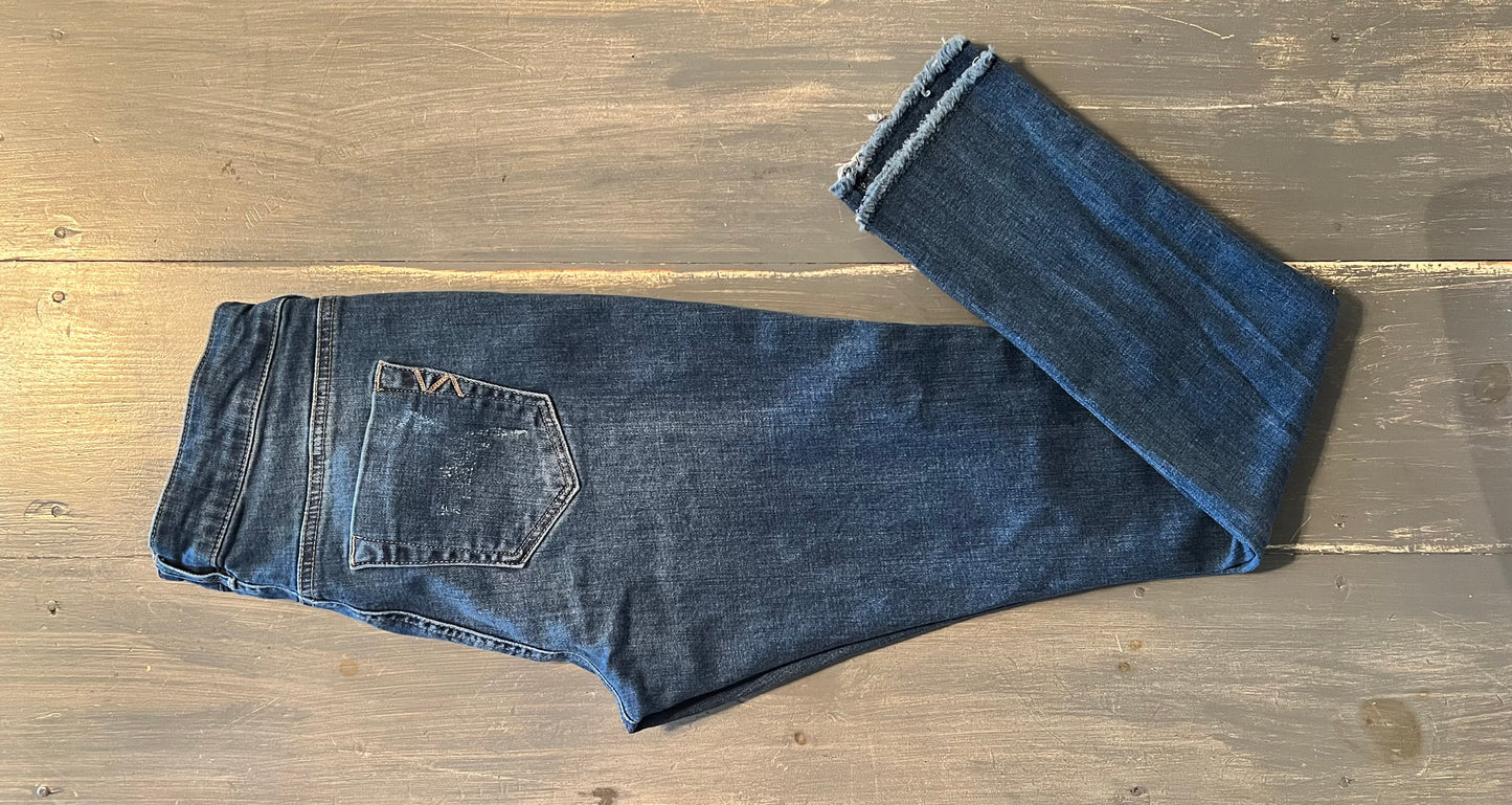 Under-belly panel distressed 29” skinny jeans, Medium wash