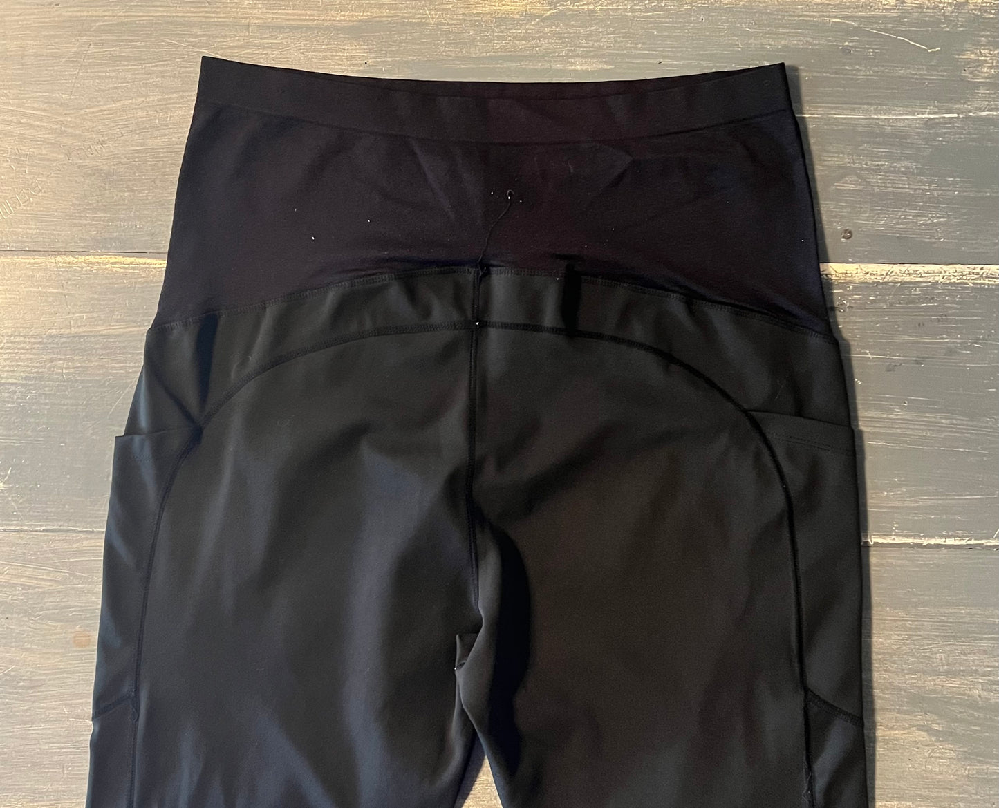 Active full panel 17" cropped pocket leggings, Black