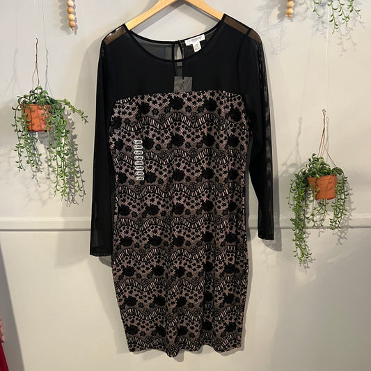 Fitted LS lace overlay midi dress, Black