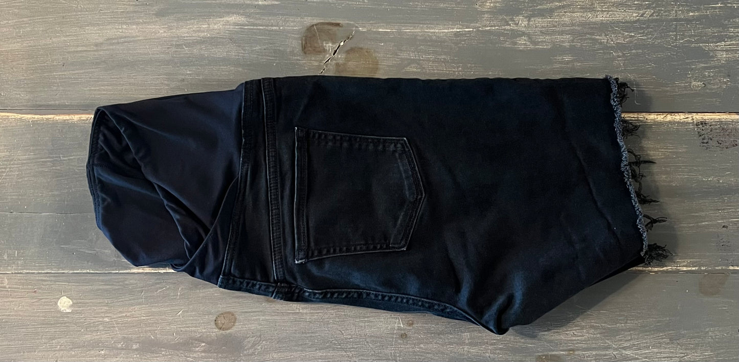 Convertible panel 8" raw hem denim shorts, Black