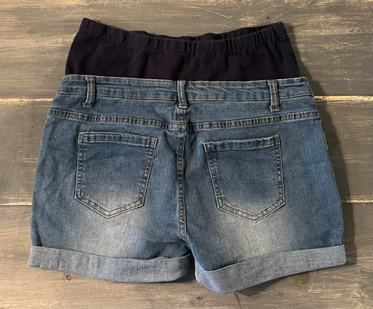 True waistband full panel cuffed 2.5" denim shorts, Medium wash