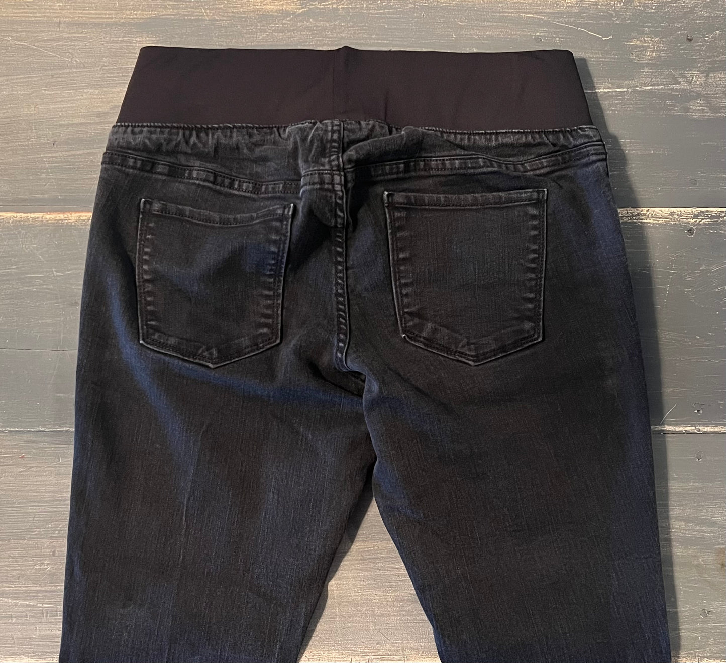 Under-belly panel 30" skinny jeans, Black wash