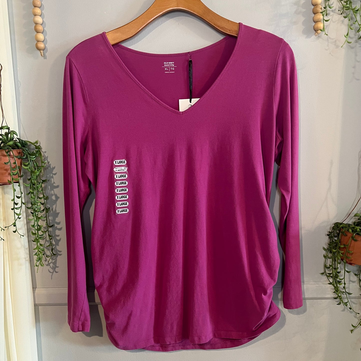 Classic fitted v-neck LS tee, Multi