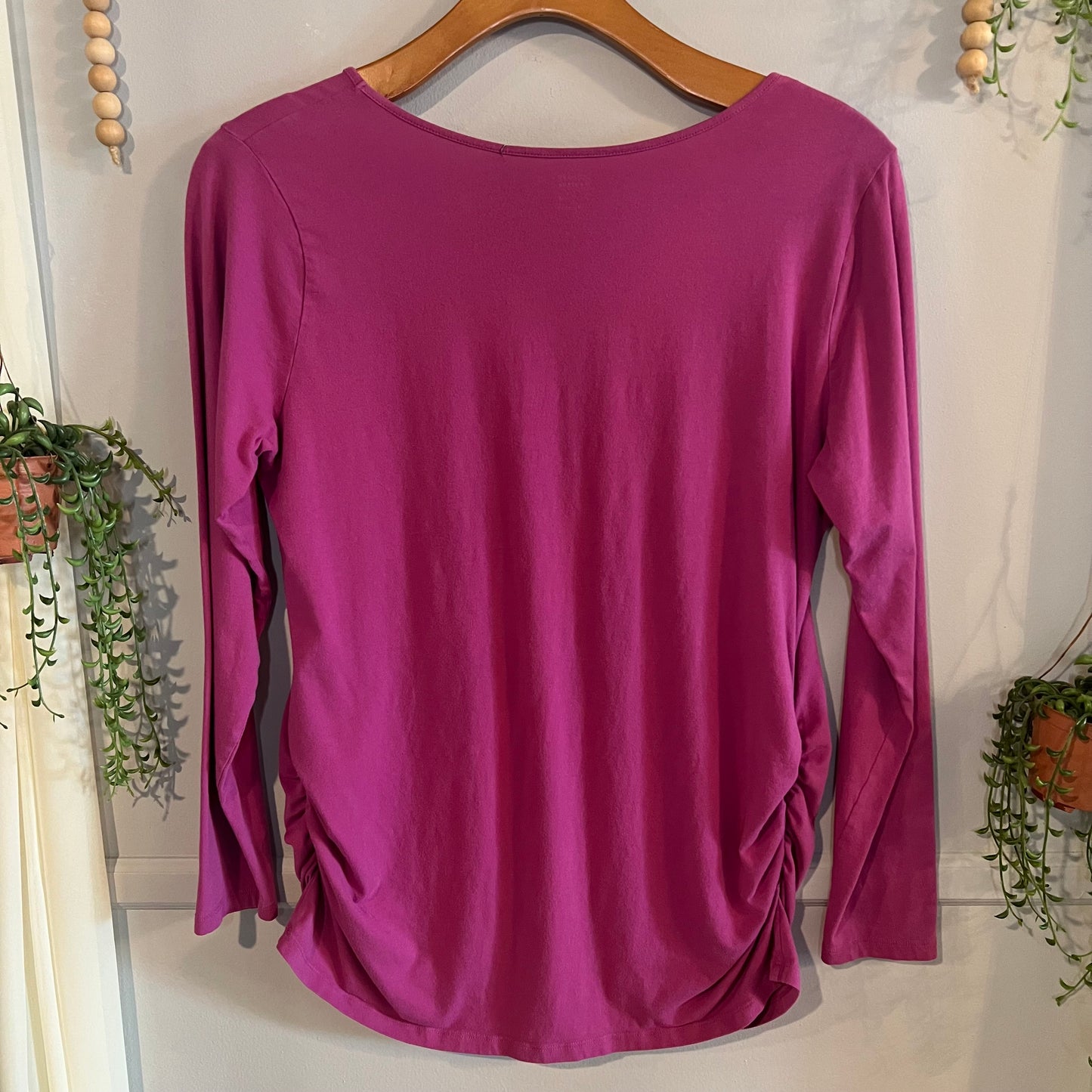 Classic fitted v-neck LS tee, Multi