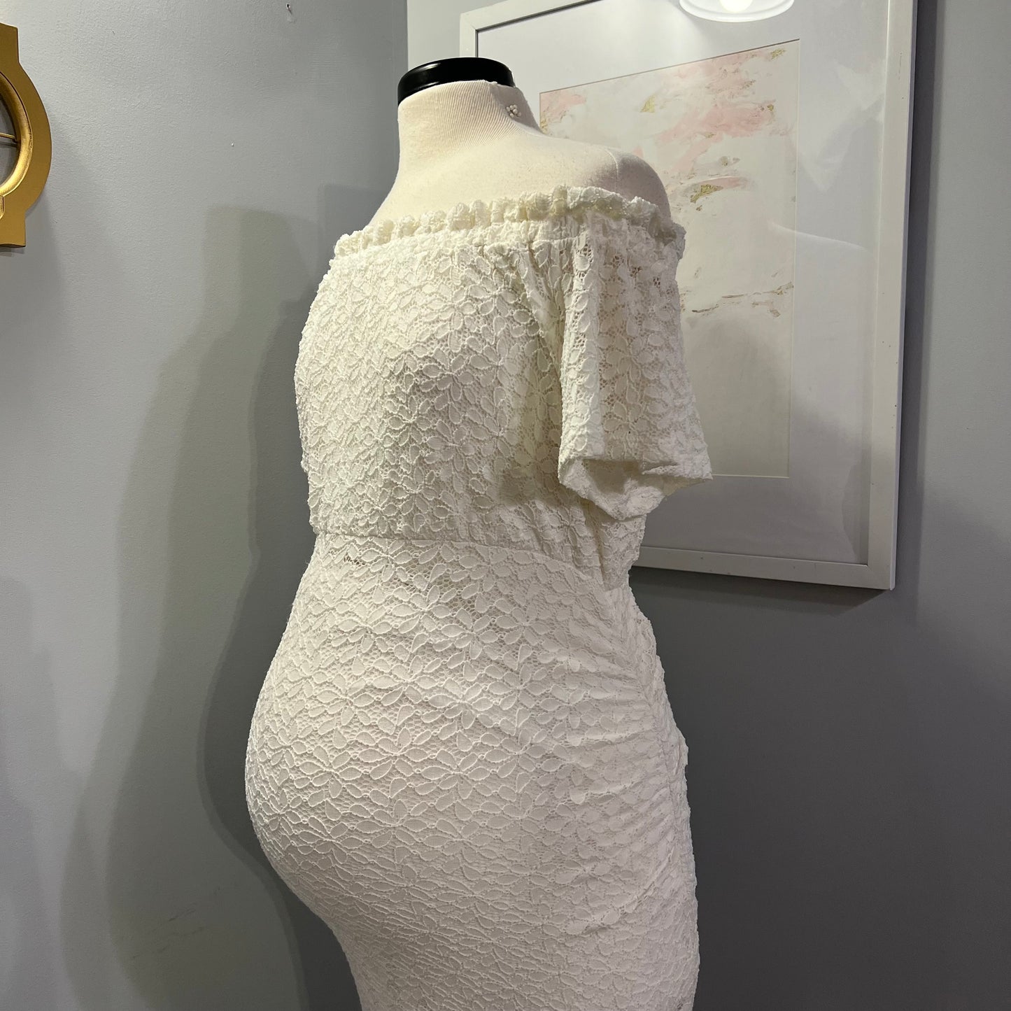 Dainty Daisies in Ivory