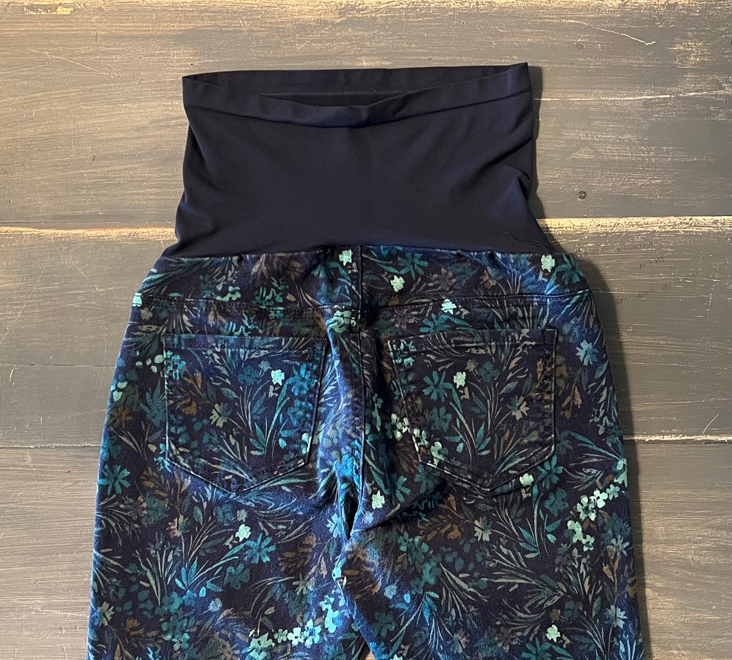 Floral printed full panel 27" skinny jeans, Navy
