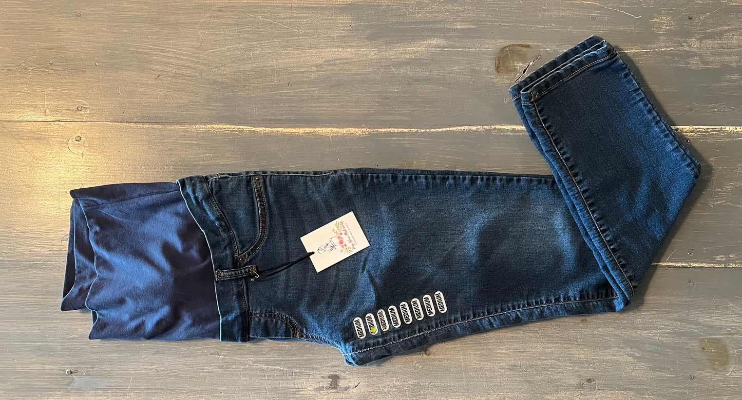 True waistband full panel 26" skinnies, Dark wash