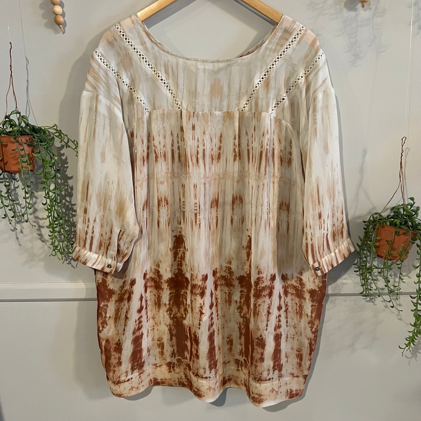 Crochet accent sheer overlay, White
