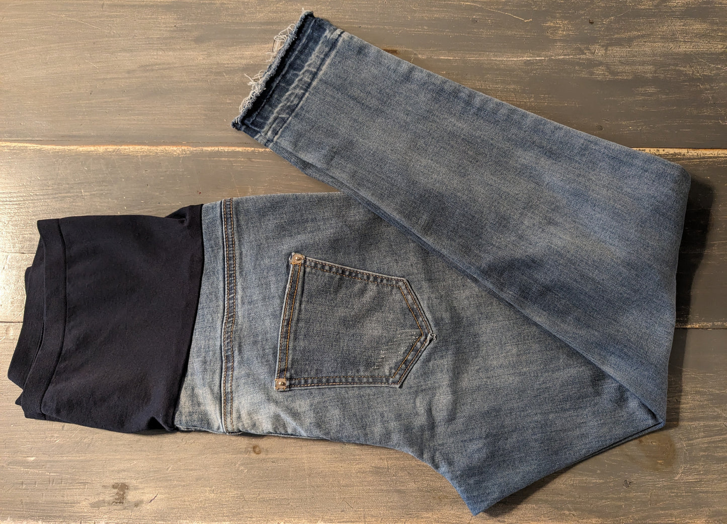 Ombre raw hem full panel 27" skinny jeans, Medium wash