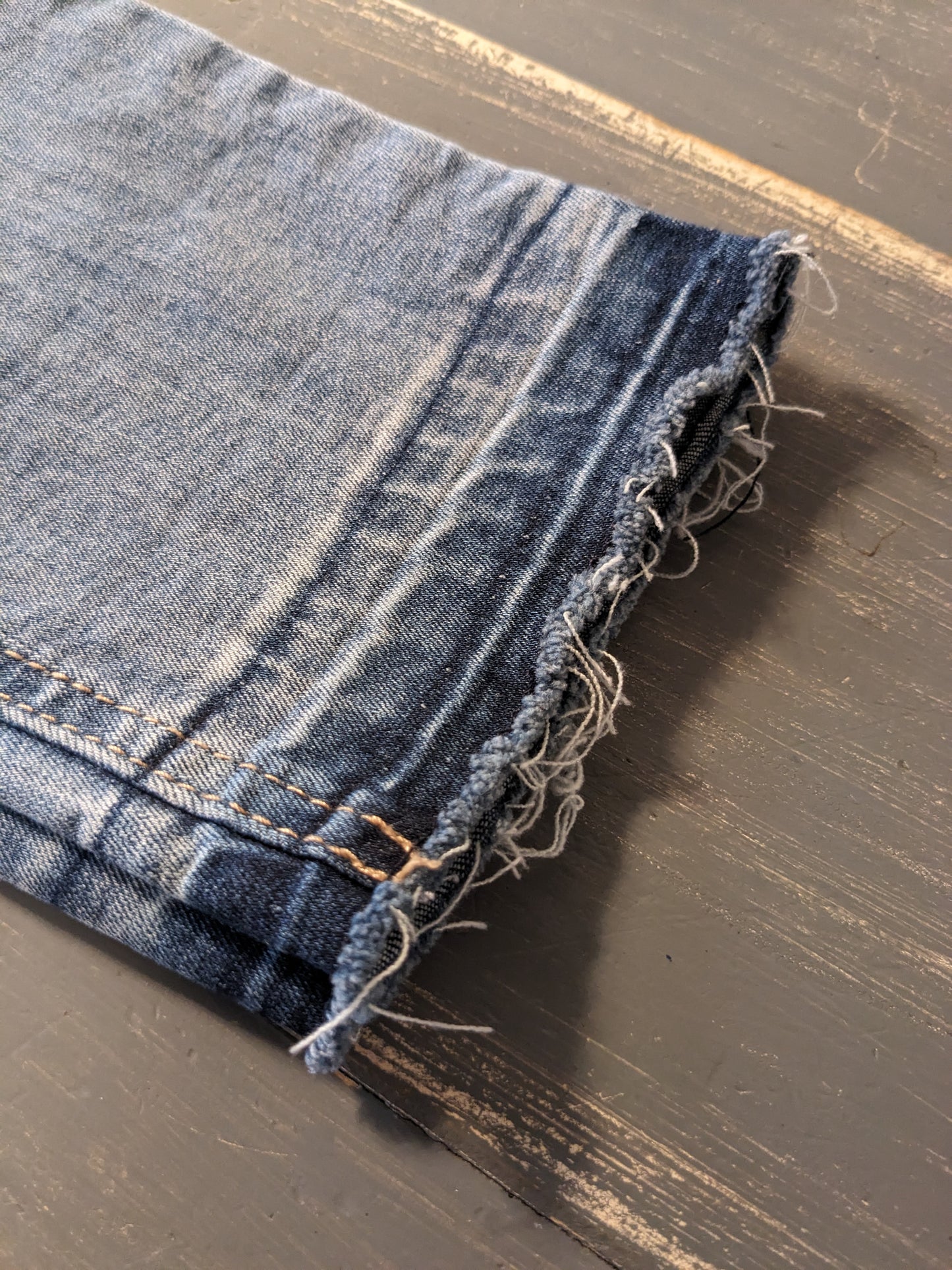 Ombre raw hem full panel 27" skinny jeans, Medium wash