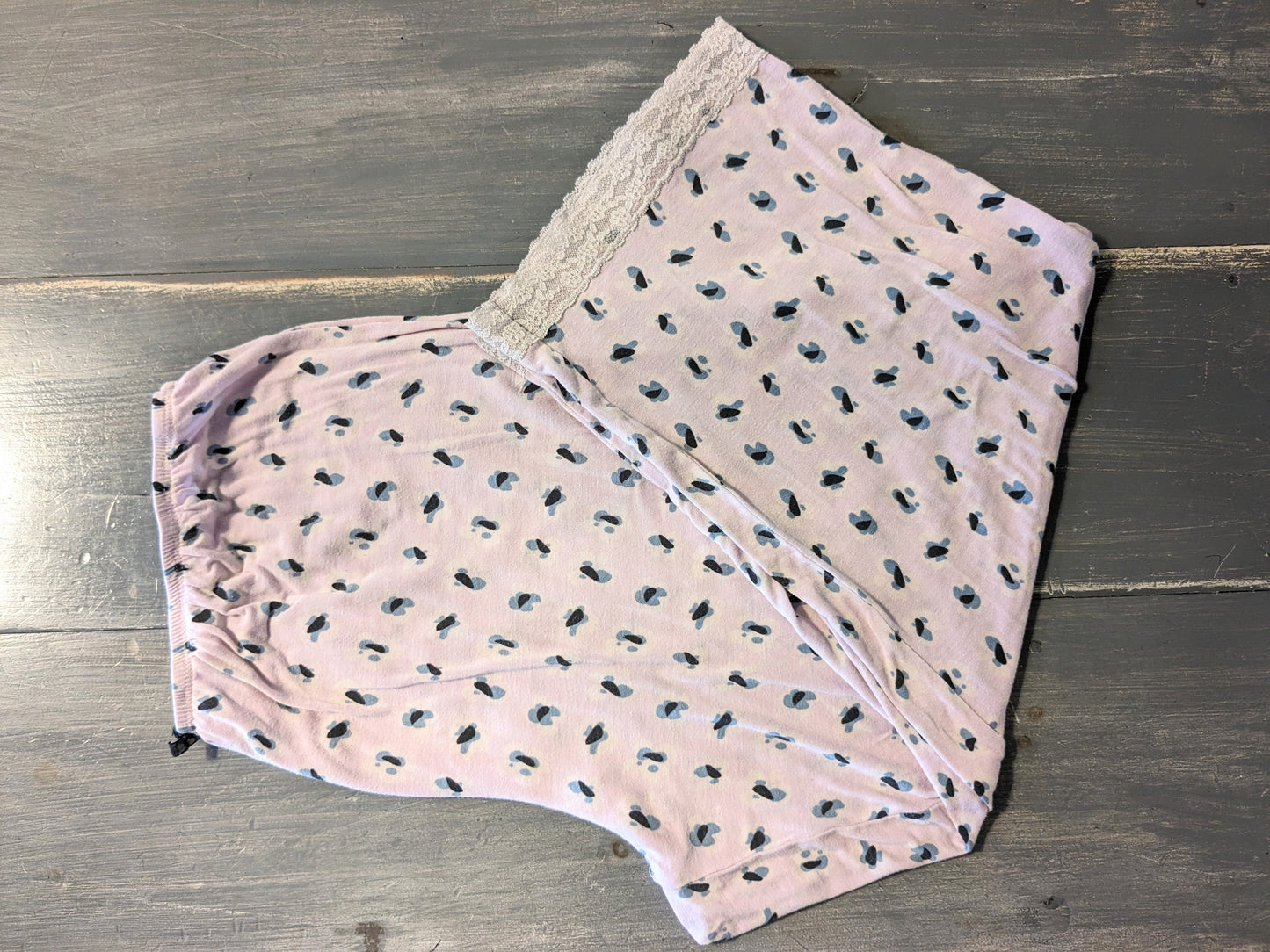 Lace trimmed tank + cropped pants sleepwear 2pc set, Pink