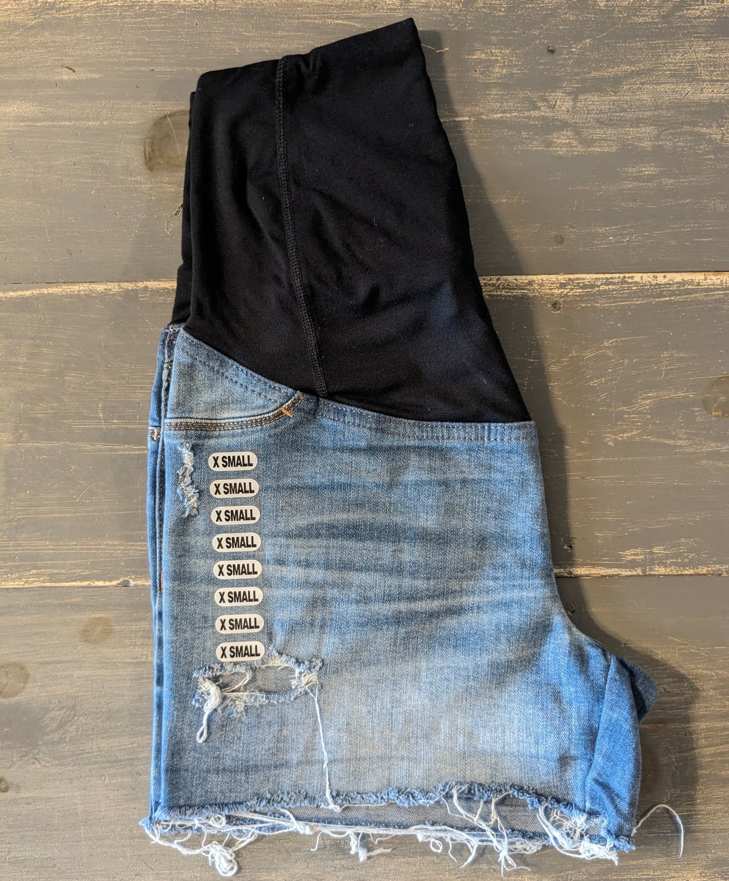 Convertible panel 3.5" distressed raw hem denim shorts, Medium wash