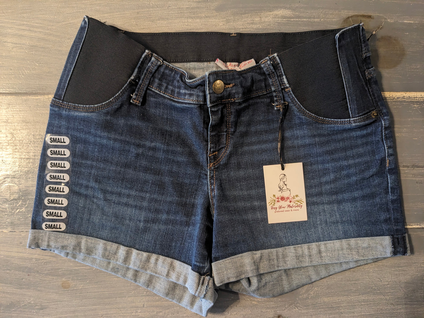 Side panels rolled cuff 3.5" denim shorts, Medium wash