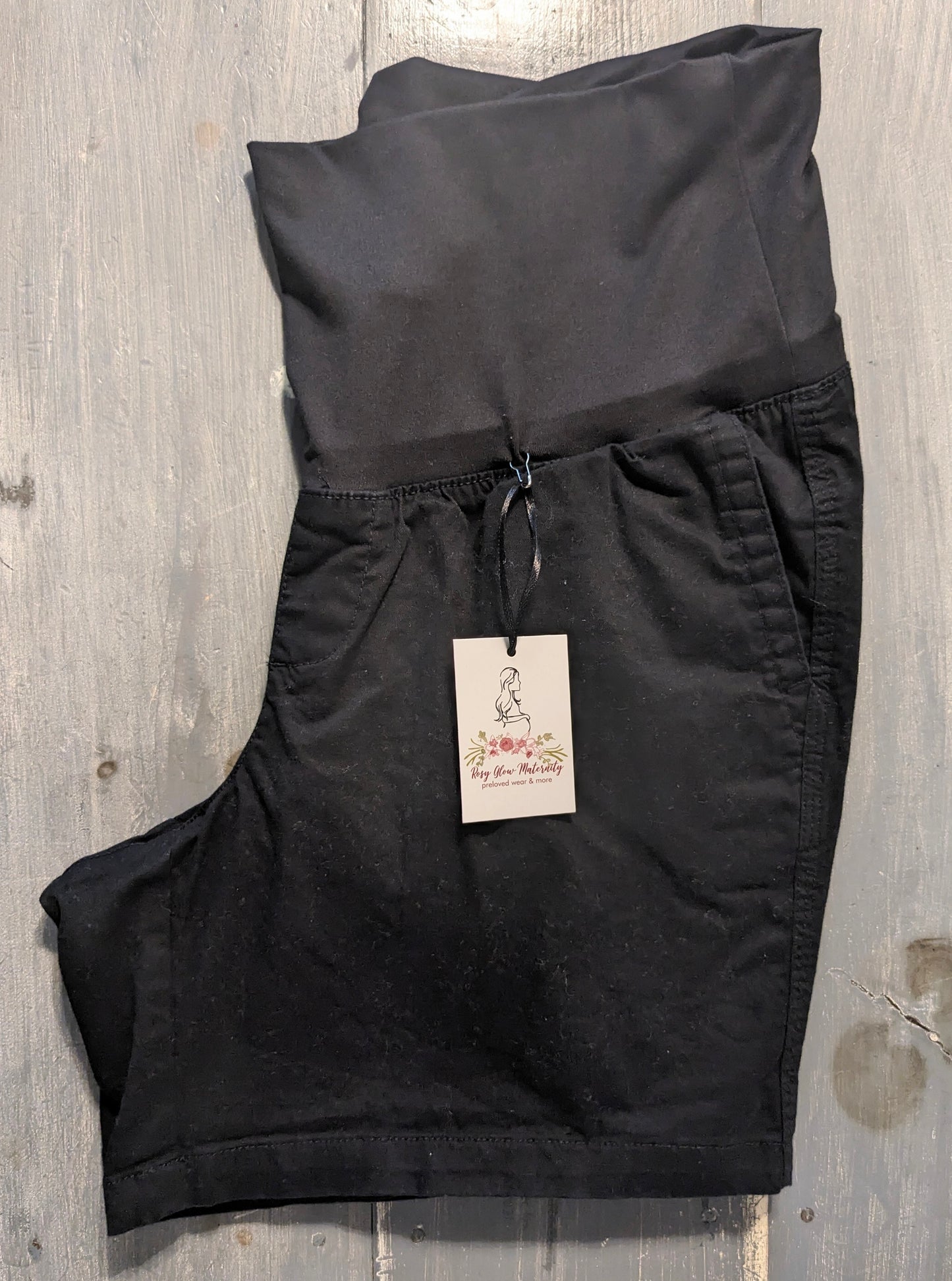 Mid panel casual 6.5" pocket shorts, Black