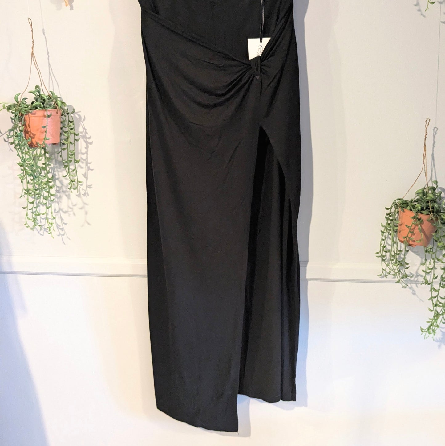 High-waisted front knot slit midi skort, Black