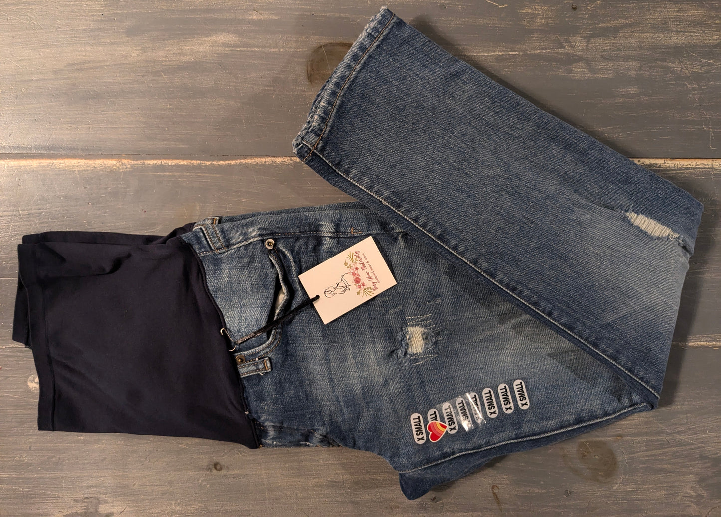 Full panel 26" distressed girlfriend jeans, Medium wash