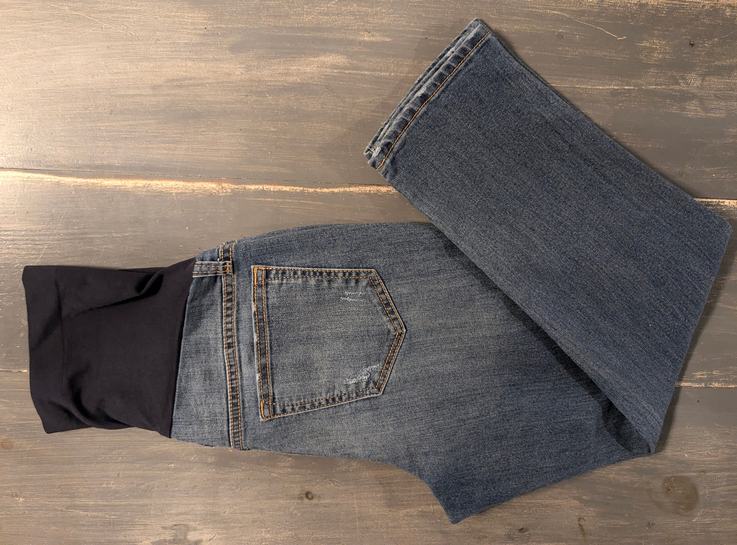 Full panel 24" girlfriend jeans, Medium wash