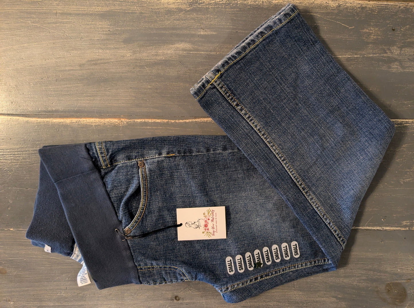 Under-belly panel 21" cropped jeans, Medium wash