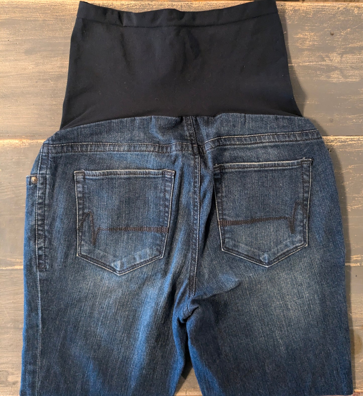 Full panel straight leg 23" cropped jeans, Medium wash