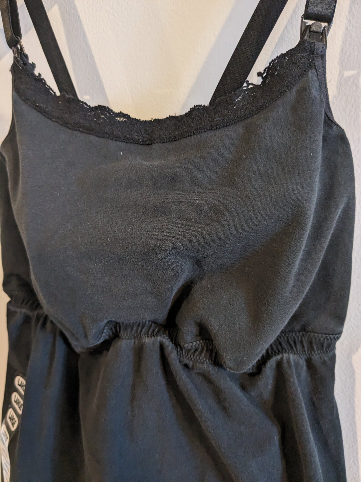 Lace trim adjustable strap clasp cami, Black -NF