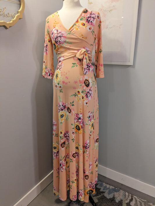 Vibrant Peach Posies