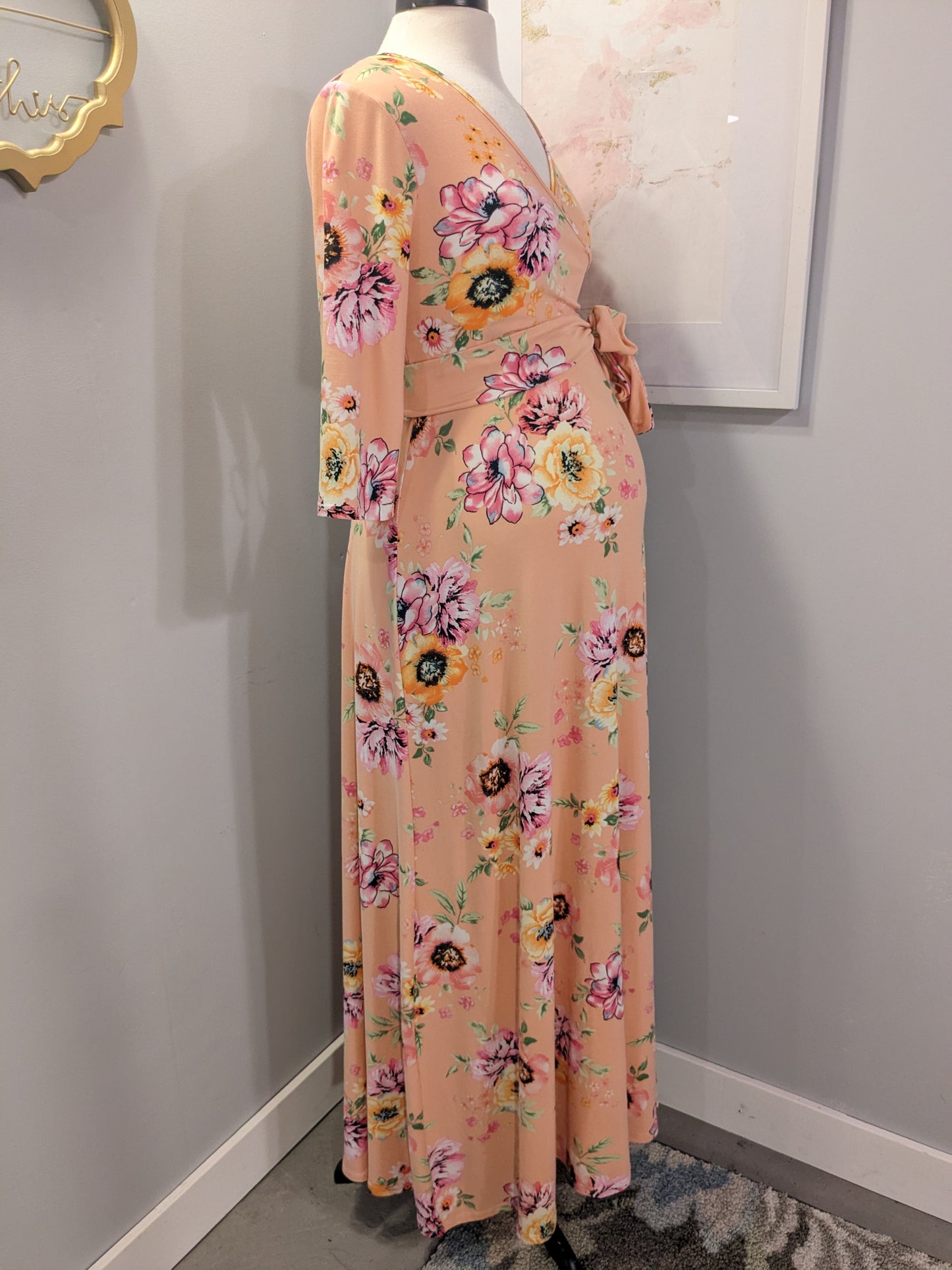 Vibrant Peach Posies