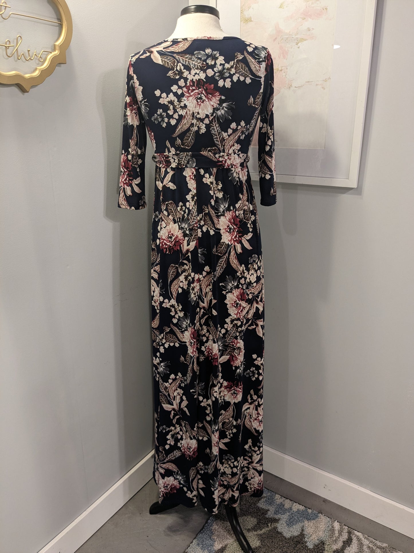 Dreamy Midnight Blooms in Navy