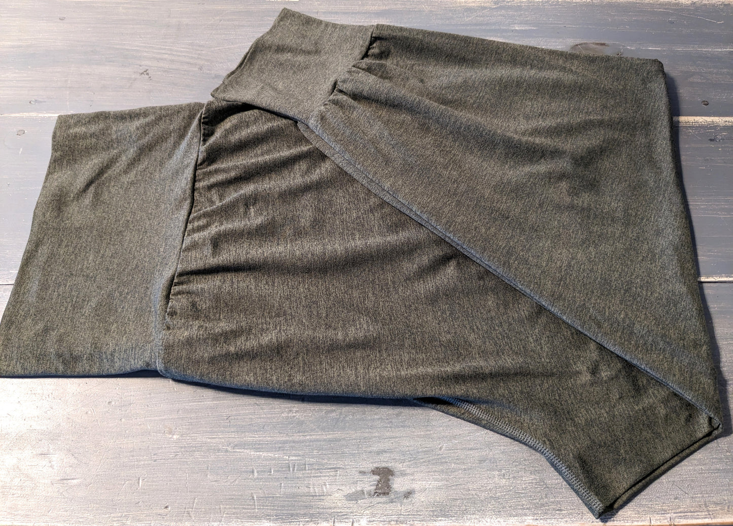 Super soft cuffed 25" lounge pants w/ pockets, Olive