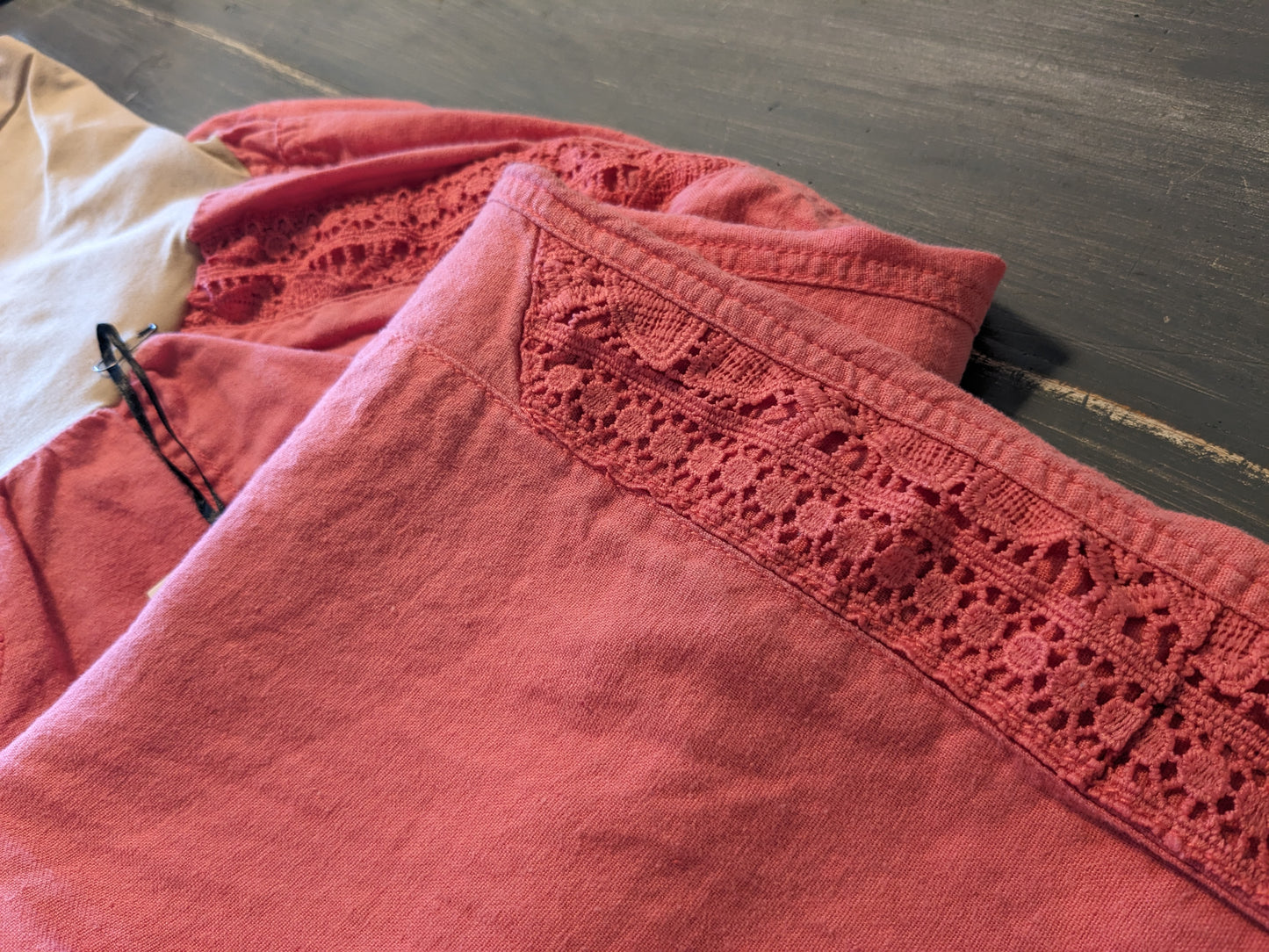 Full panel 28" crochet trim linen pants, Salmon