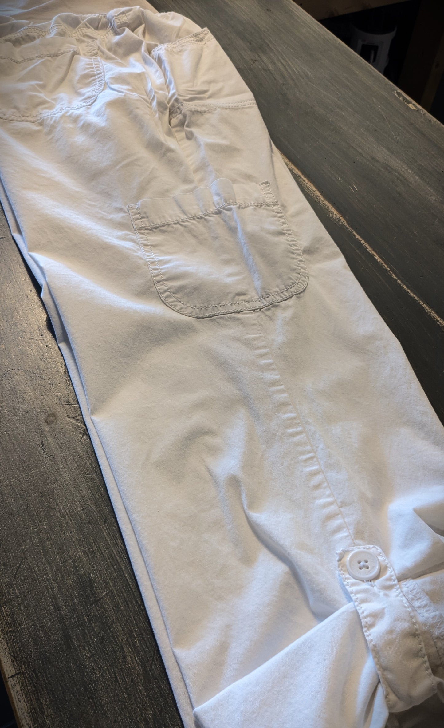Full panel 28" capris cargo pants, Multi