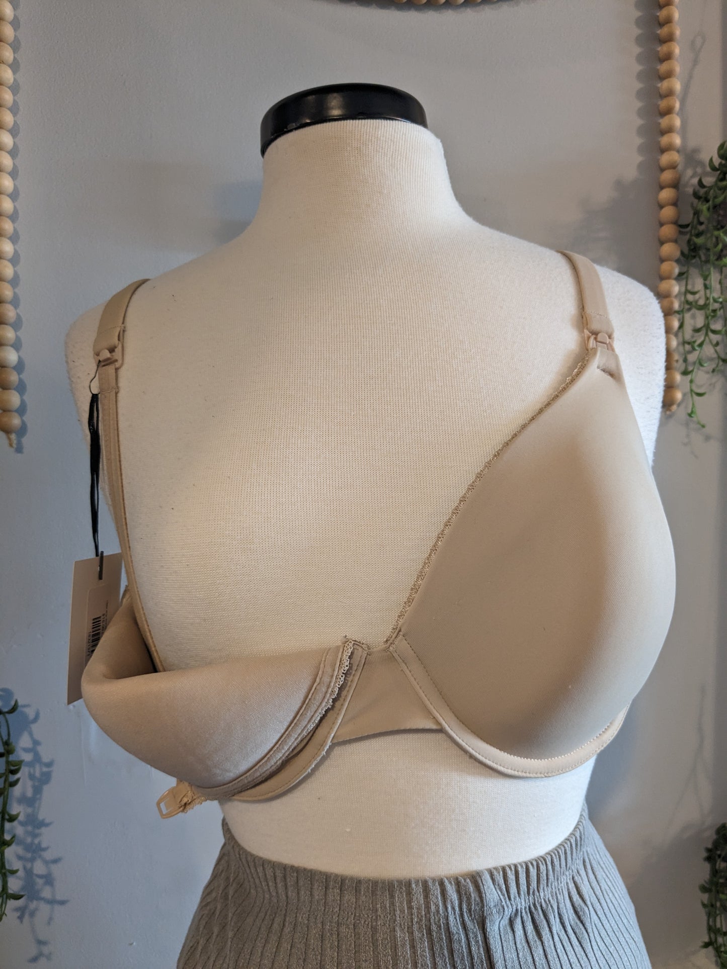 Clasp strap lace trim nursing underwire bra, Nude