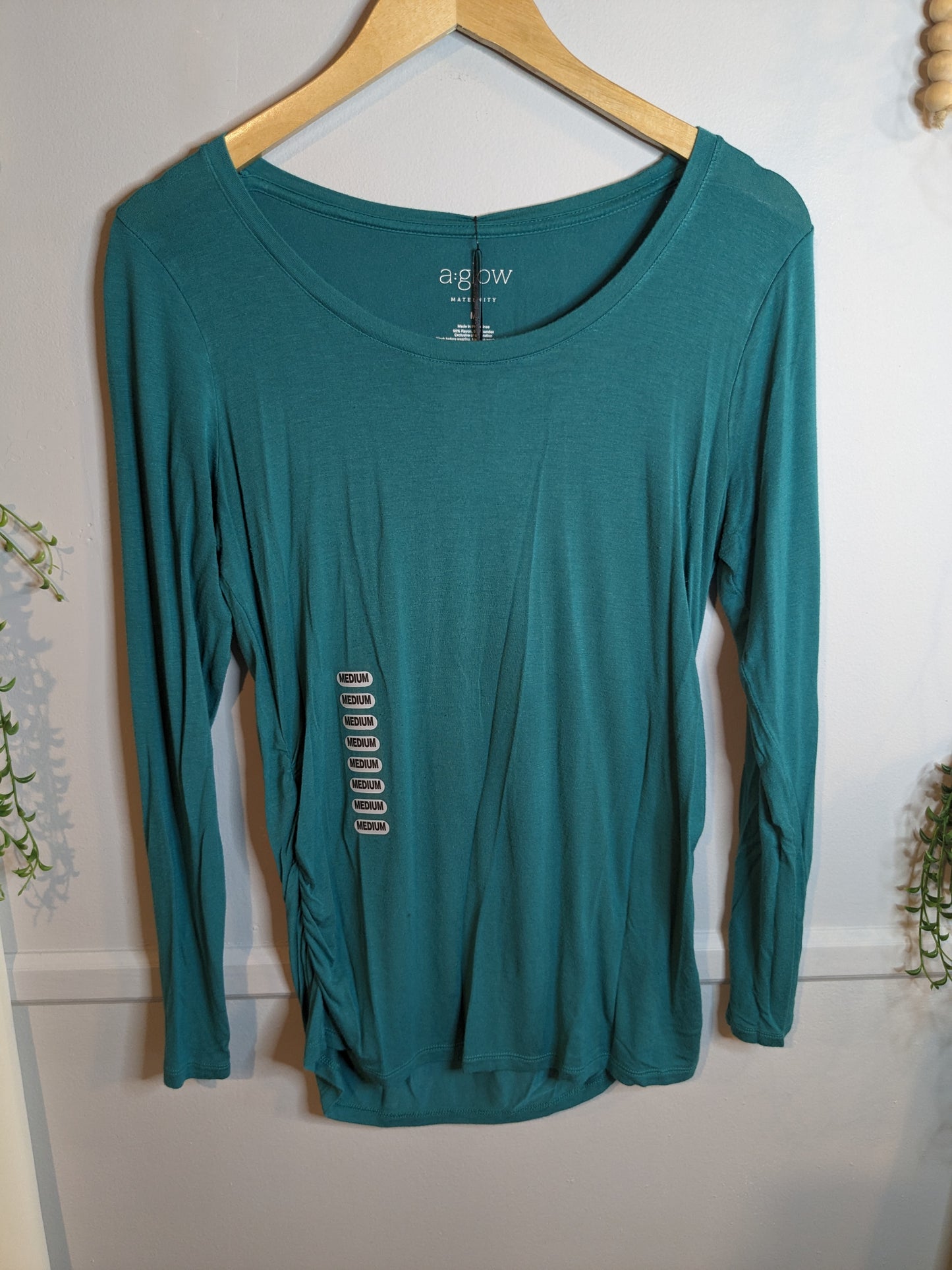 Classic fitted round neck LS tee, Multi
