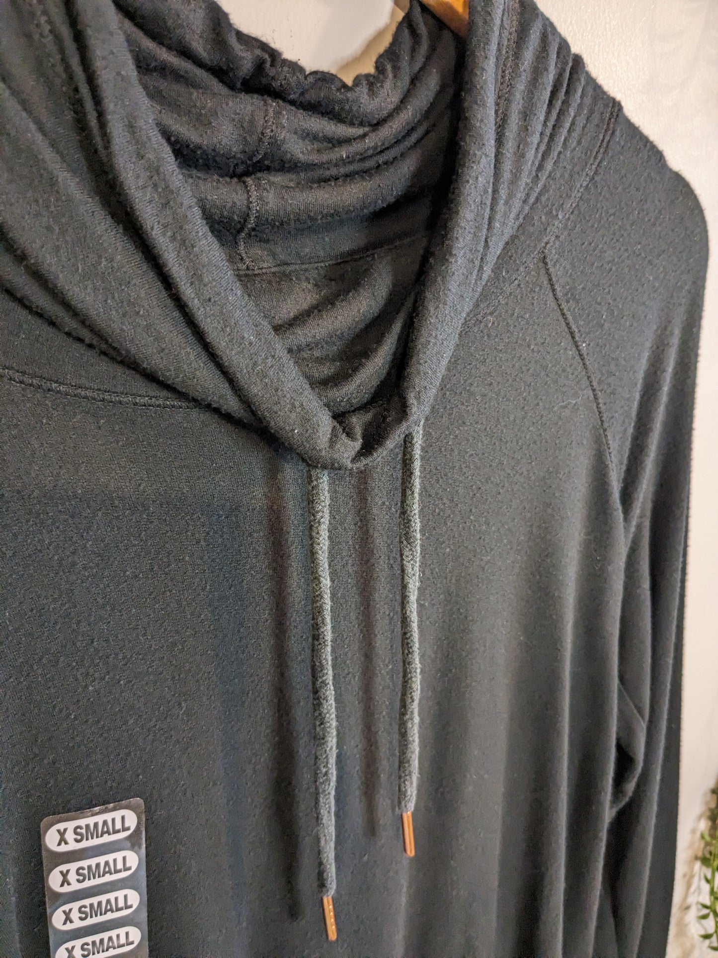 Drawstring cowl neck LS top, Multi