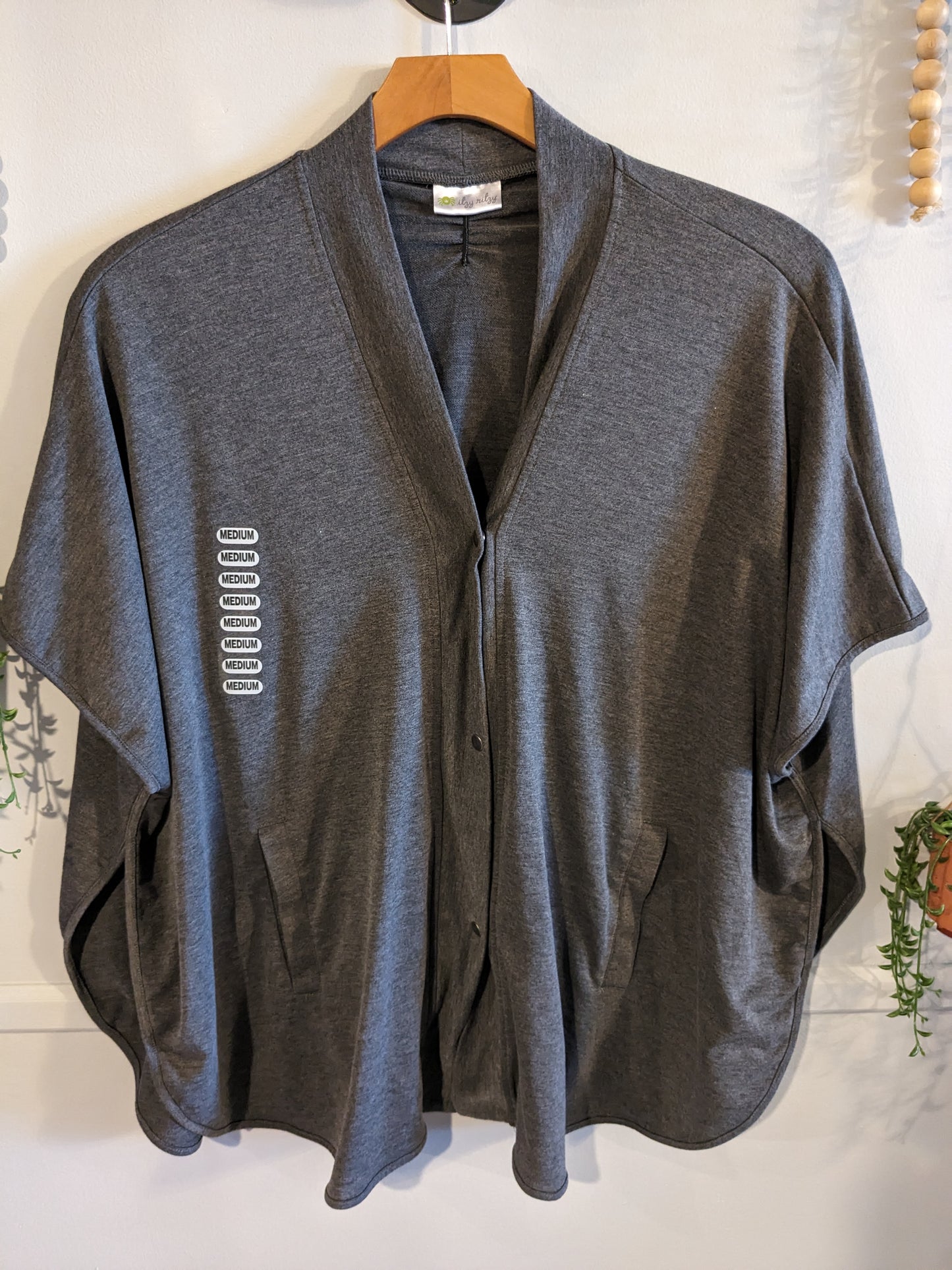 Boxy snap front SS w/ pockets top, Grey -NF