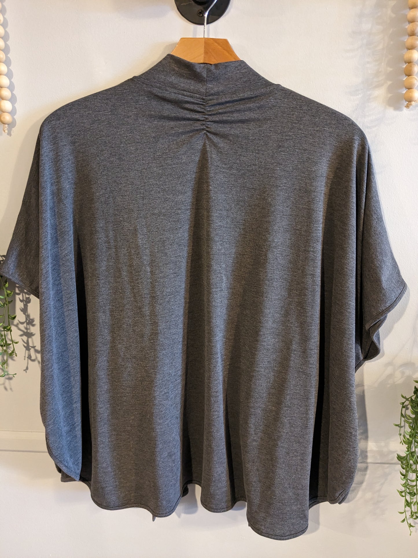 Boxy snap front SS w/ pockets top, Grey -NF